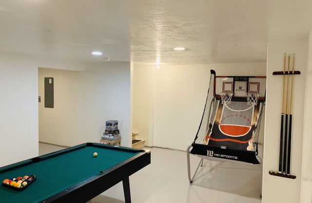 Spacious and Modern Suburban Townhome