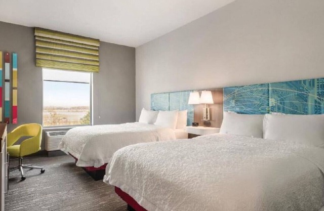 Spacious and Naturally Lit Room w/ Free Breakfast