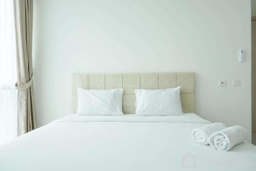 Spacious and Nice 2BR at Hillcrest House Apartment By Travelio