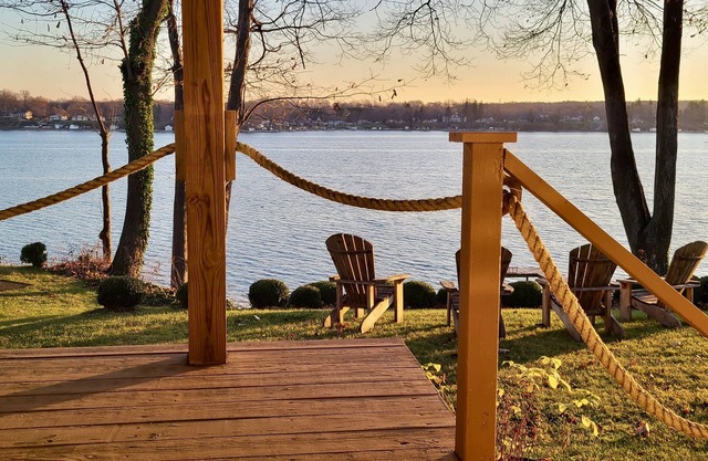 Spacious and Serene Lake Front Home Away From Home
