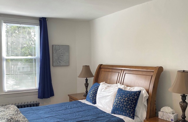 Spacious and Sunny 1 Bedroom Apt, Centrally Located, w Private Parking