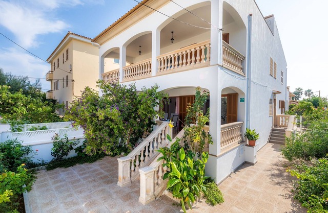 Geräumige Ferienwohnung Tobalu mit WLAN, Balkon, Terrasse und Garten