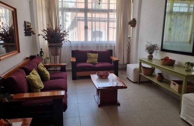Spacious apartment in the heart of Mexico City, 10 minutes away from the zocalo.