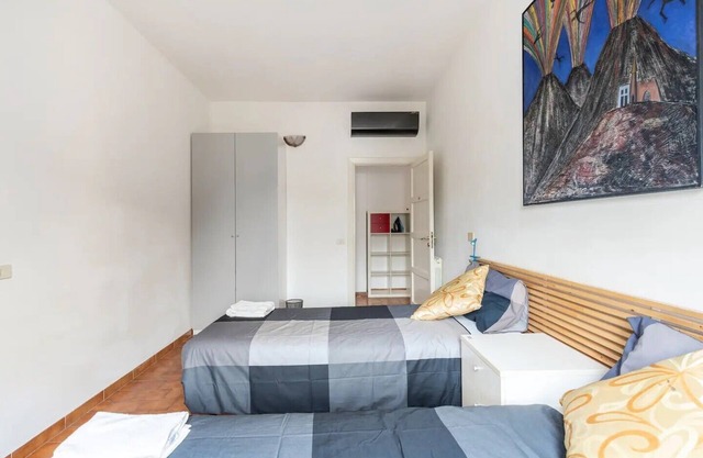 Spacious apartment in the heart of the city, near the Polyclinic and niversity.