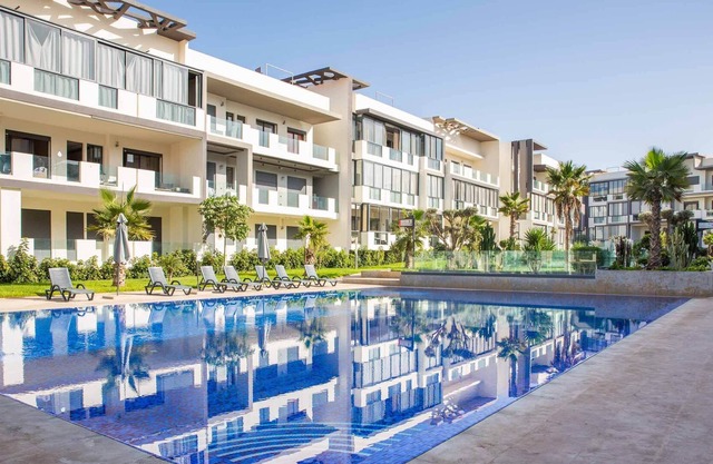 Spacious apartment with pool in Dar Bouazza - Casablanca