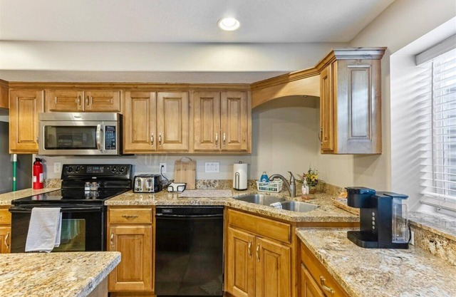 Spacious apartment in South Jordan, Utah