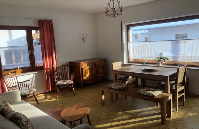 Großzügige Wohnung mit Zugspitzpanorama