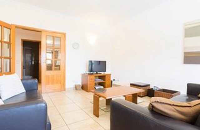 Apartment mit Gemeinschaftspool und Meerblick
