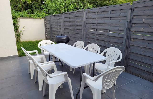 100m² 8 Betten - Terrasse und privater Parkplatz - in der Nähe von Cdg, Paris, Parc Astérix