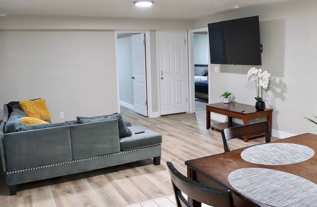 Spacious Basement apartment oasis- Independent entrance
