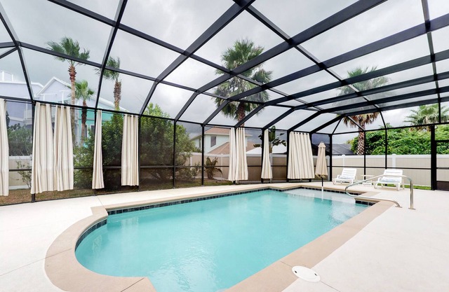 NEUE AUFLISTUNG! Geräumiges Strandhaus mit Meerblick, privatem Pool und Badewanne!