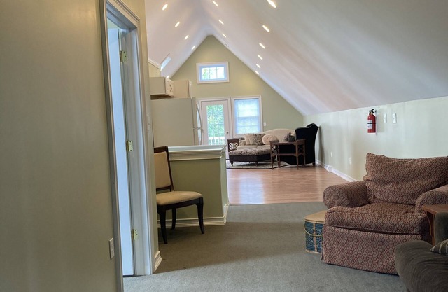 Spacious, beautiful apartment in the center of town