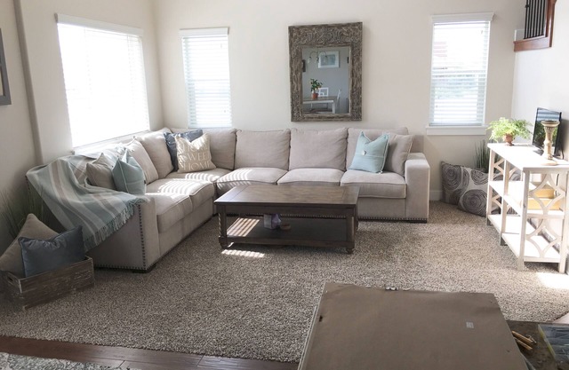 Spacious, beautifully decorated and fully equipped townhome