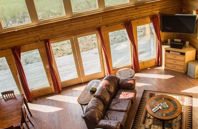 Spacious Bluff Cabin #1 Overlooking Bighorn River