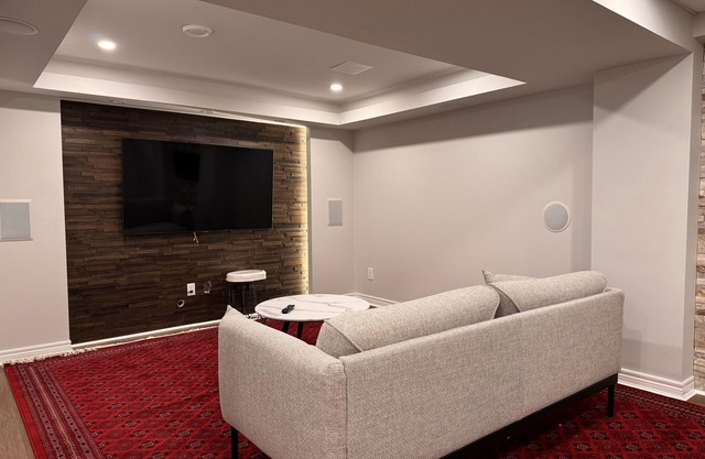 Spacious Bottom-Floor 2BR Suite