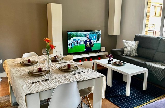 Spacious, bright and peaceful apartment with panoramic views of Barcelona