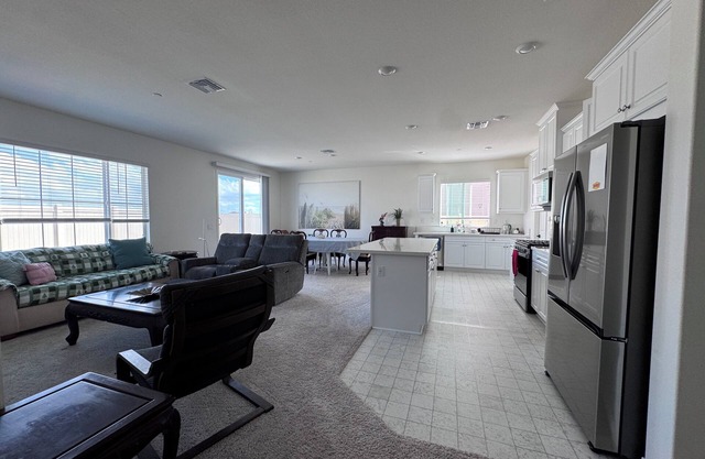 Spacious Bright New Build - 2 Bedrooms - All to Yourself