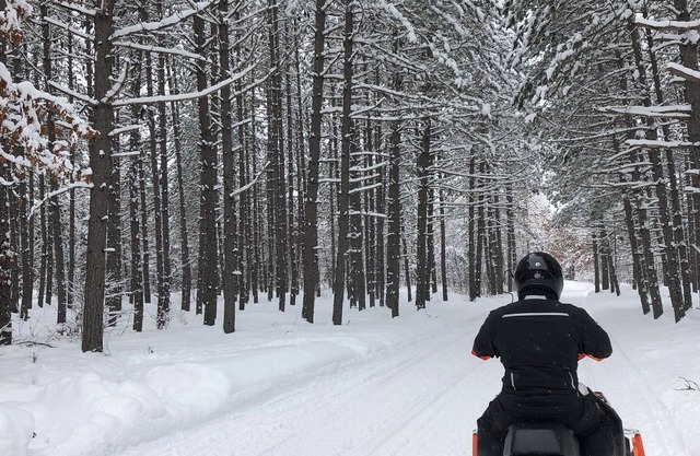 Spacious Cabin on the Lake with Wood Burning Fireplace - ATV/Snowmobile trails