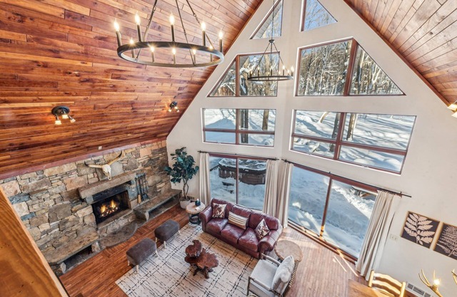 Spacious Cabin-Laurel Highlands-Bike-Hike-Raft-Ski-Golf, Black Fern Cabin