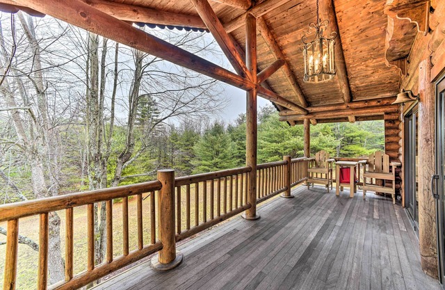 Spacious Cabin w/ Decks Near Saratoga Springs