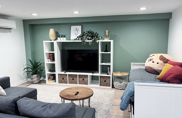 Spacious Capitol Hill Apartment Near Metro & Sites