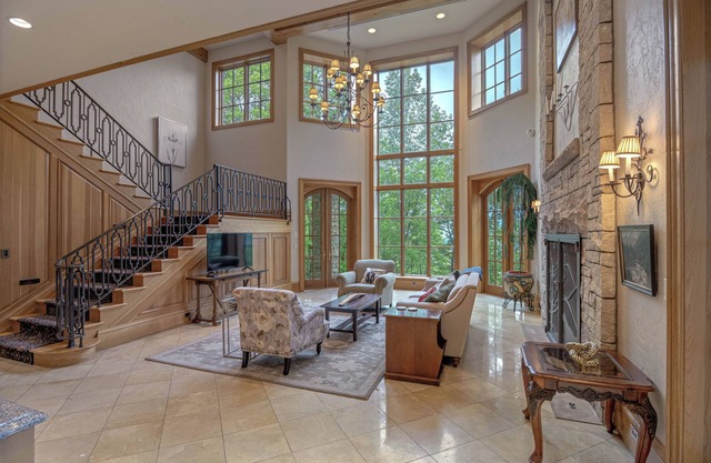 Spacious Charleston Estate with stunning views and all the amenities!