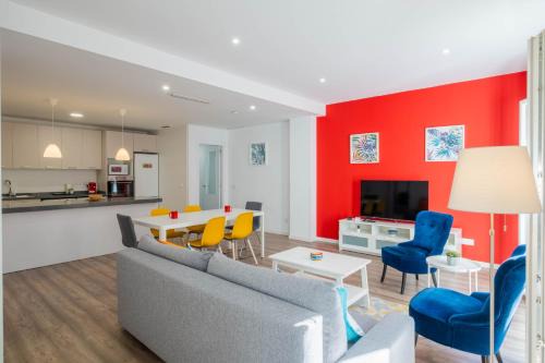 Spacious & Clean Apartment in Quiet Area