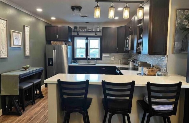 Spacious! Walk to Downtown Shops and Restaurants.