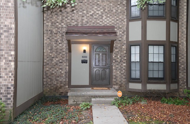 Spacious Condo in Southfield, Michigan