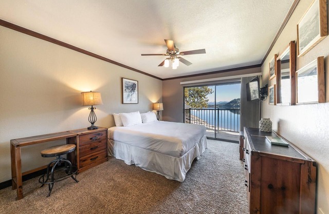Spacious Condo w/Lake View #247 at Donner Lake Village