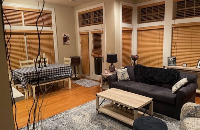 Spacious Corner Condo with Balcony in Saratoga Springs NY 2 miles from track.