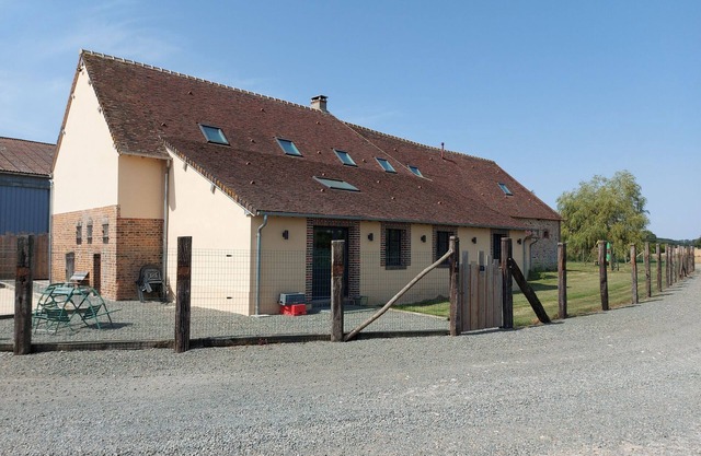 Geräumiges Ferienhaus in Happonvilliers mit privatem Garten, für bis zu 14 Personen, Haustiere erlaubt