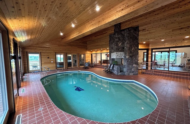 Spacious country estate featuring indoor pool, 10 miles from Marquette.