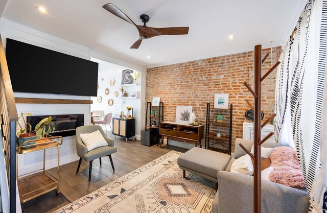 Spacious DC Retreat w/ Free Parking & 70” Smart TV