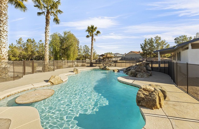 Spacious Desert Getaway! 5BR w/ Casita, Endless Yard/Patio, EV, Pool, Game Room