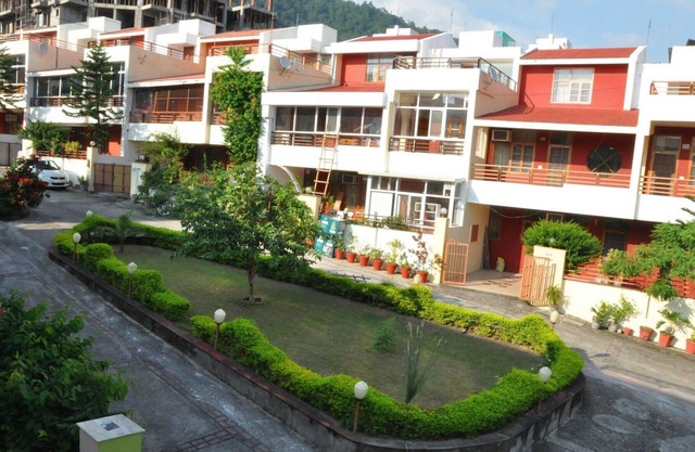 Geräumiges Doppelzimmer in der Nähe von Ram Jhula