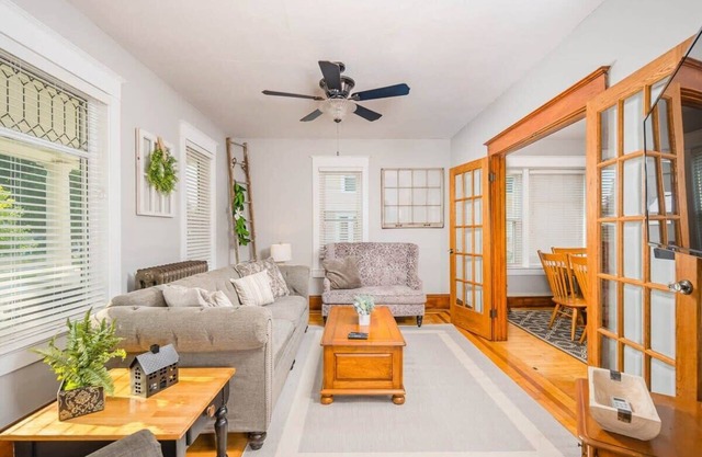 -Spacious Downtown Character Home 4 bedroom 3 bath