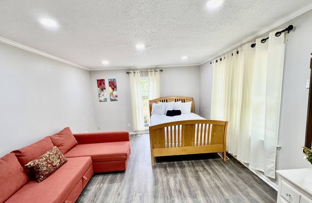 Geräumige 4 Zim 2 Bthrm Family Vacation Home-15 Minuten zum ATL-25 Minuten zum Flughafen