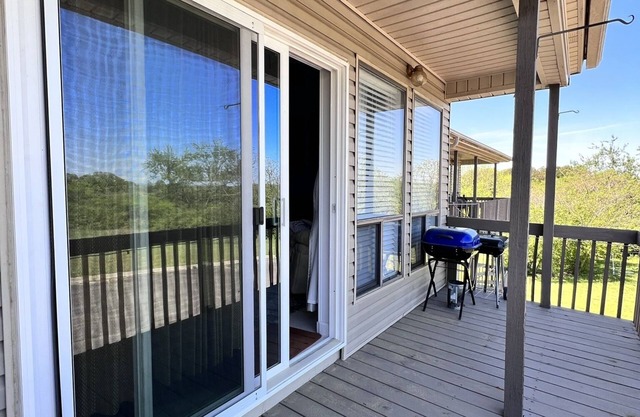 Spacious East of Eden Condo near Sandy Beach!!