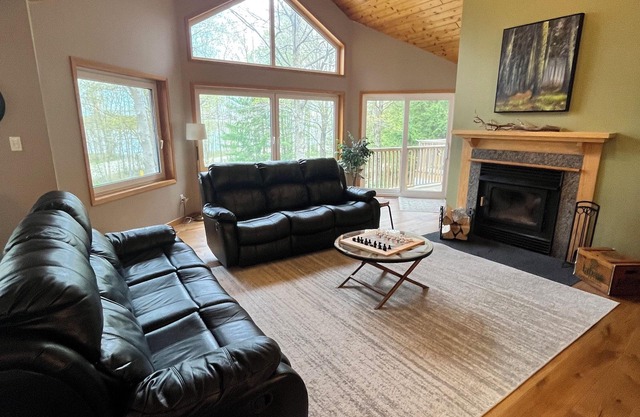 Spacious Family getaway at Lake Eugenia