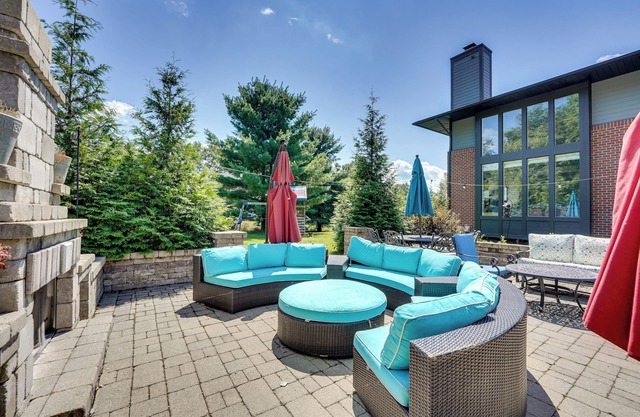 Spacious Family Getaway: 8 Mi to Main St Ann Arbor
