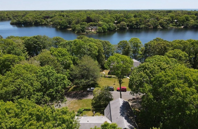 Spacious Family Home w/ Beach Pass & Private Pond Access