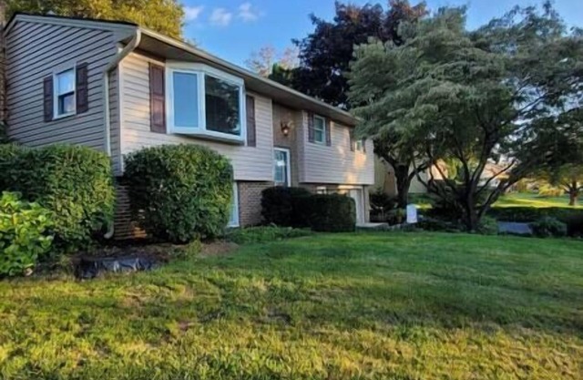 Cheerful 3 bdrm home in the heart of Amish Country