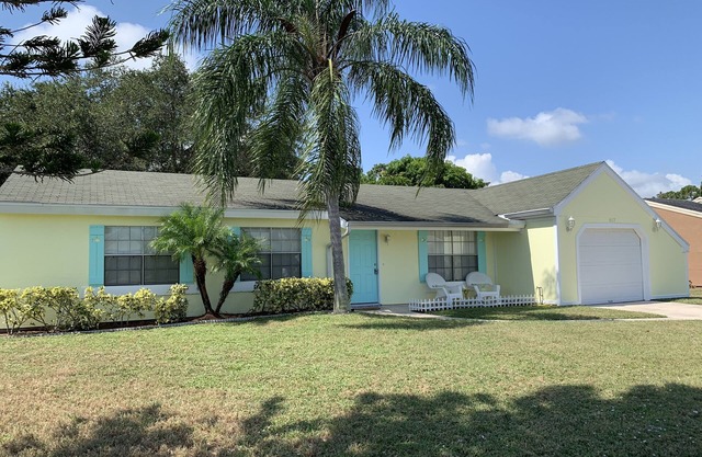 Geräumige Florida Home On Canal .. 3br / 2ba .. Minuten von den Stränden. W-lan.