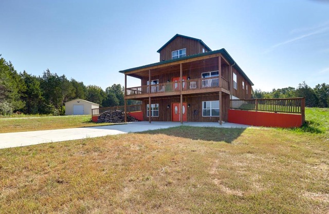 Spacious Franklin County Retreat on 80 Acres!