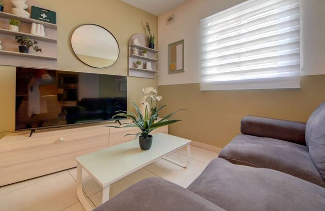 Spacious, fully equipped 4BR home in Pietà w/WIFI