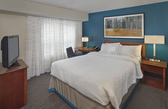 Spacious Good-Value Accommodation! 4 Cozy Units, Free Breakfast and Parking!