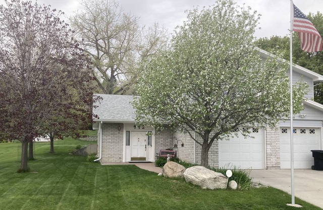 Spacious, great location, homey feel
