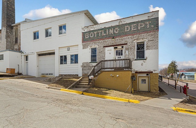 Spacious Historic Bottling Department Loft with Taproom Perks