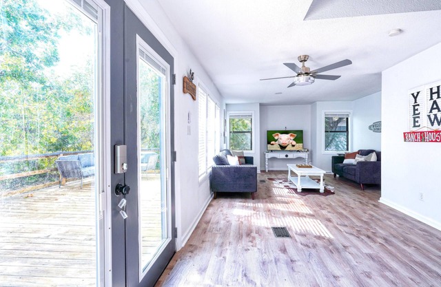 Spacious Historical 4/2- Downtown Belton/Temple, Mins to UMB